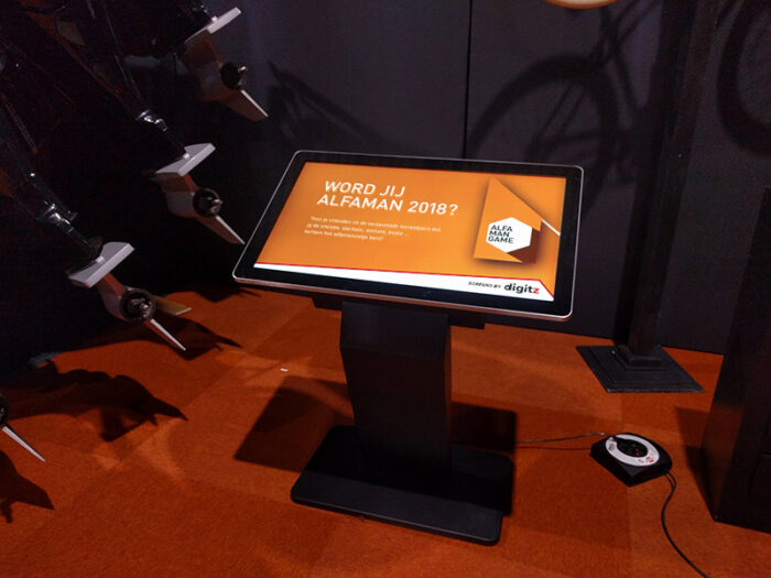 49" PCAP Touch Screen Kiosk Display - Image 13